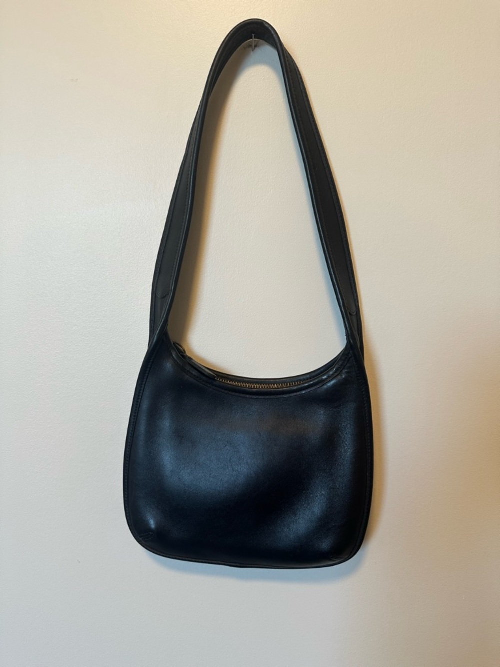Coach Black Leather Vintage Mini Ergo - Picture 2 of 11